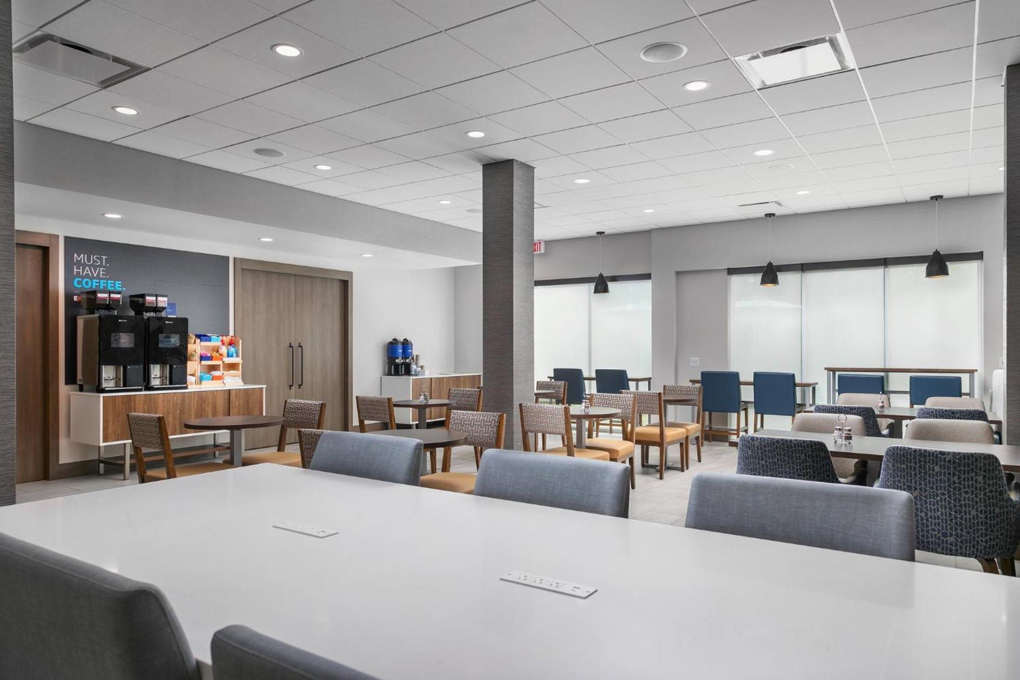 Holiday Inn Express Chattanooga - Hamilton Place Екстериор снимка
