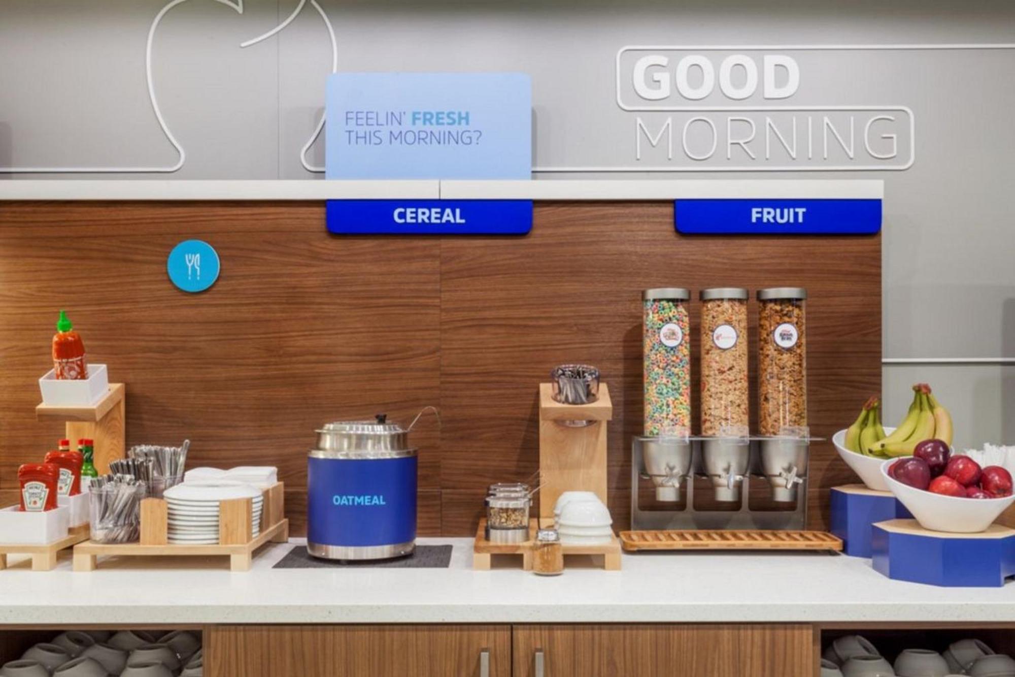 Holiday Inn Express Chattanooga - Hamilton Place Екстериор снимка